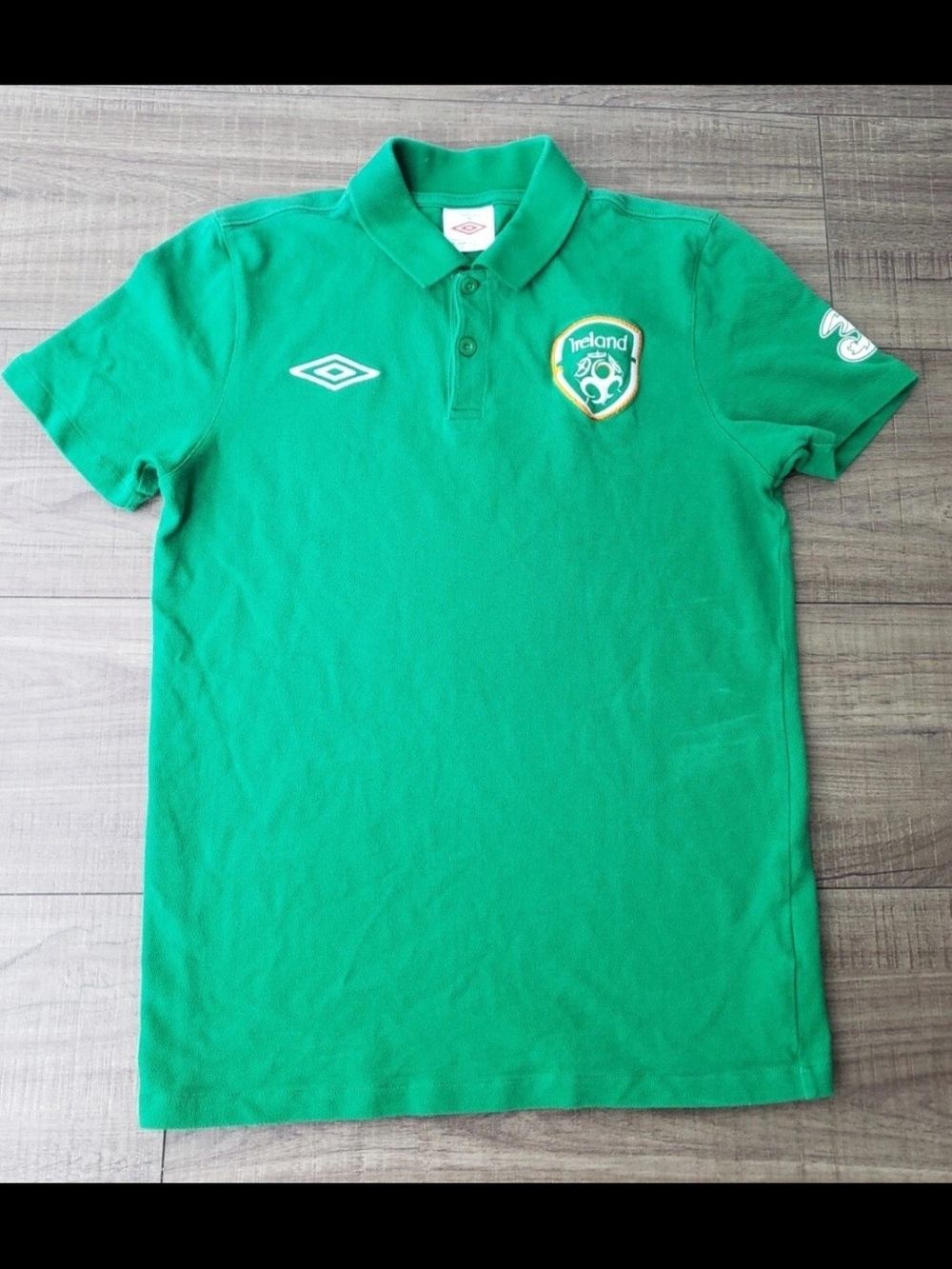 Umbro Ireland Green Polo Shirt with Embroidered Crest Size Medium